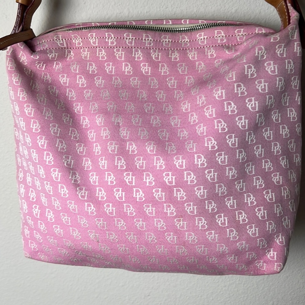 DOONEY & BOURKE SHOULDER BAG